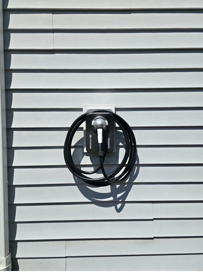 ChargePoint Home Flex installed on exterior wall in State College